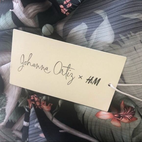 Johanna Ortiz x H&M Ruffle Tropical Print Large Petite - Picture 6 of 8